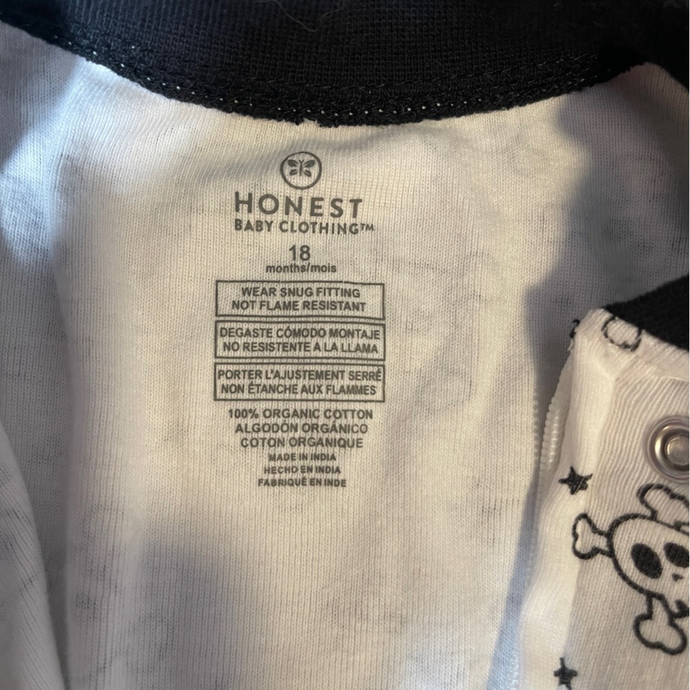 Honest Baby Zipper Footed Pajamas Skulls - Size 18 Months Organic Cotton - Picture 4 of 5